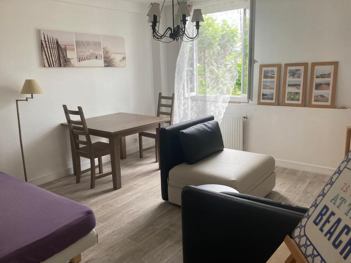 Appartement 2/3 Personnes A 10 Minutes De Contis Plage Saint-Julien-en-Born Buitenkant foto